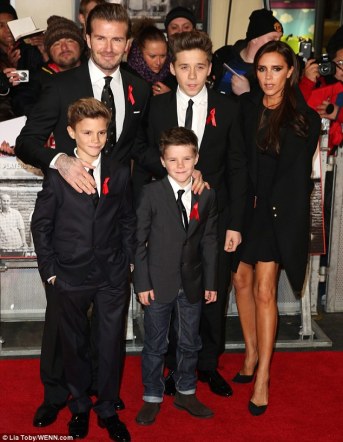 Beckham dan keluarganya  Foto : Daily Mail 
